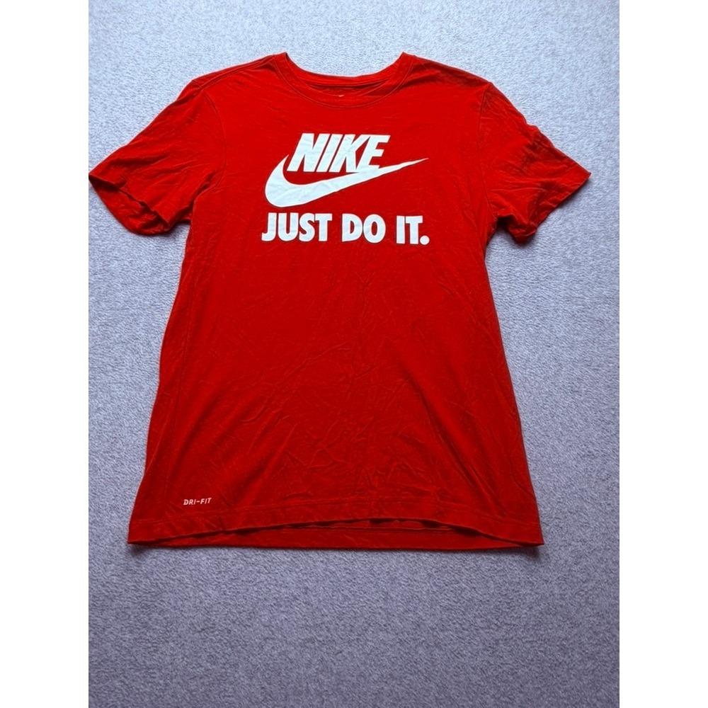 Nike Dri-FIT Graphic T-Shirt Mens Medium Red Just Do It Logo Short Sleeve Tee